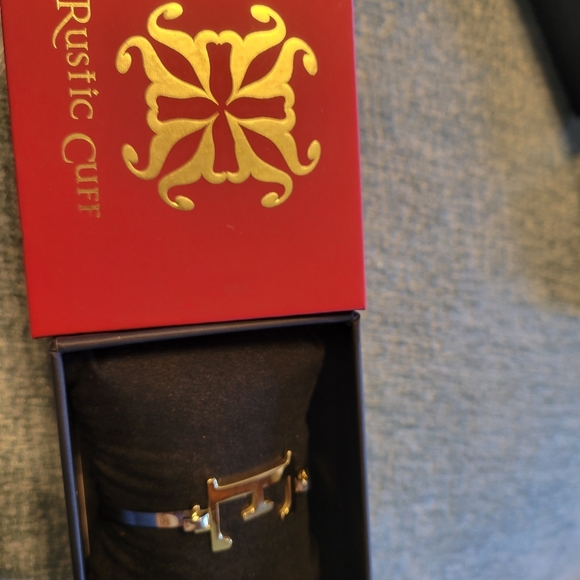 Rustic Cuff bracelet - Picture 2 of 3